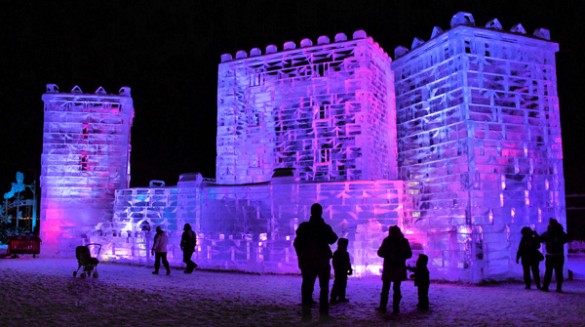 Le palais de glace 2014 érigé à la place de l’Assemblée-Nationale. Photo Marielle Frigault.