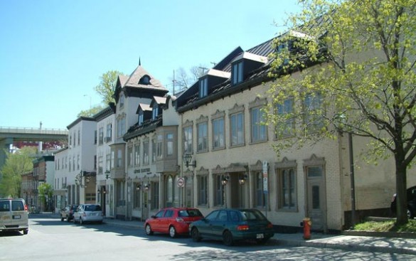 L’ancien complexe funéraire Lépine Cloutier, rue Saint-Vallier Est. Photo Martin Dubois