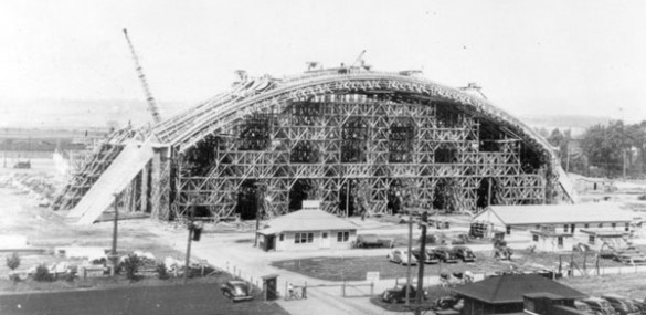 La construction des arches et de la voûte du Colisée de Québec à l'été 1949. Source: Archives de la Ville de Québec.