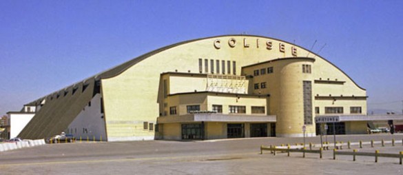 Le caractère moderniste de la façade du Colisée de Québec avant les modifications des années 1980. Source: Archives de la Ville de Québec.
